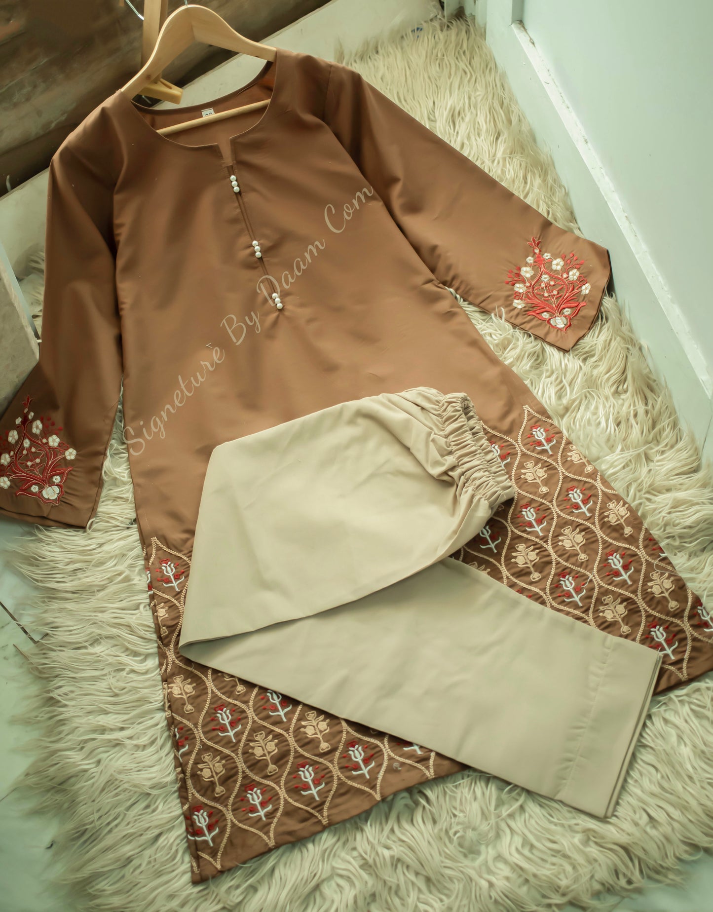 E Brown Choklet 168
