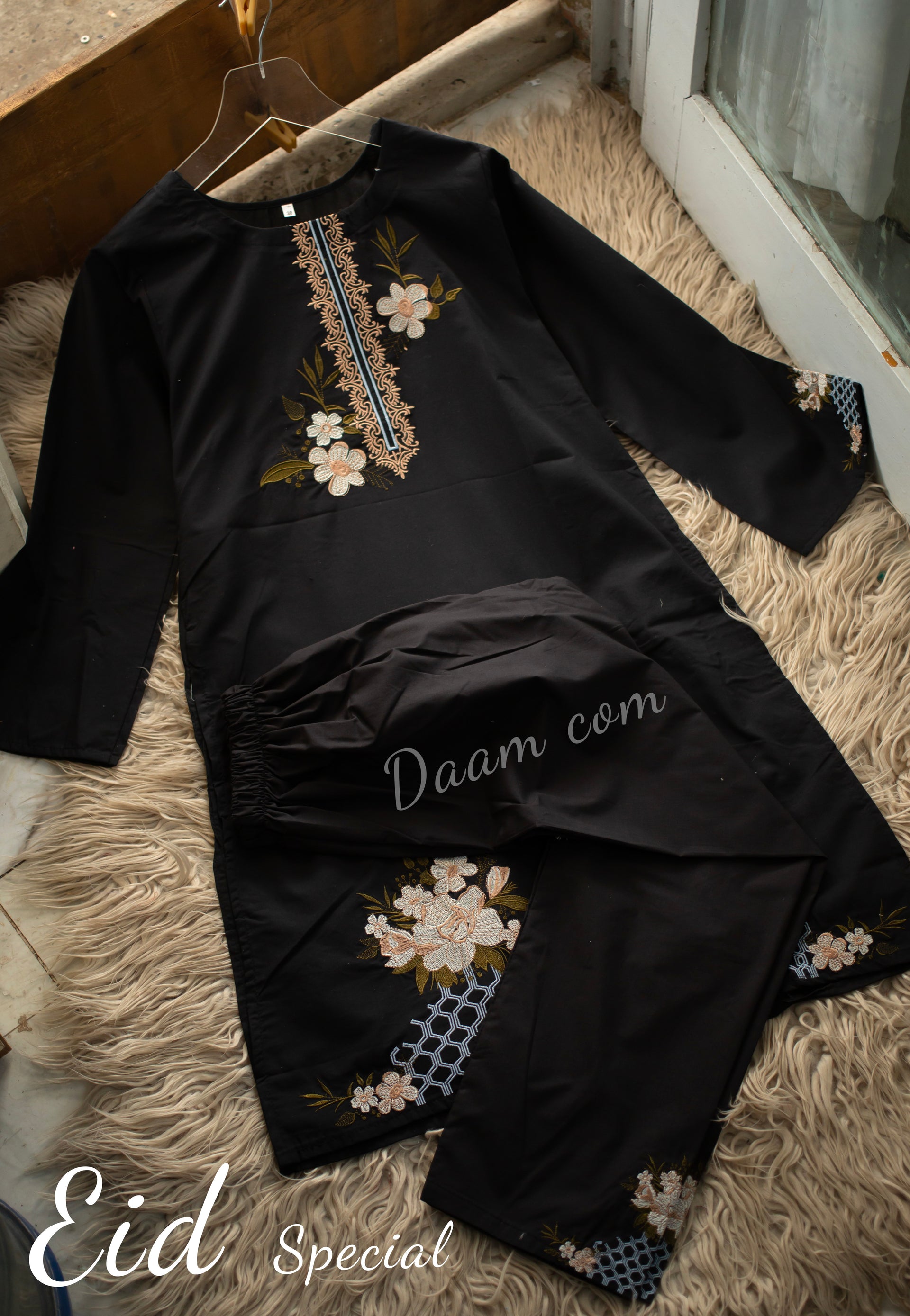HONEY Floral Black - 44