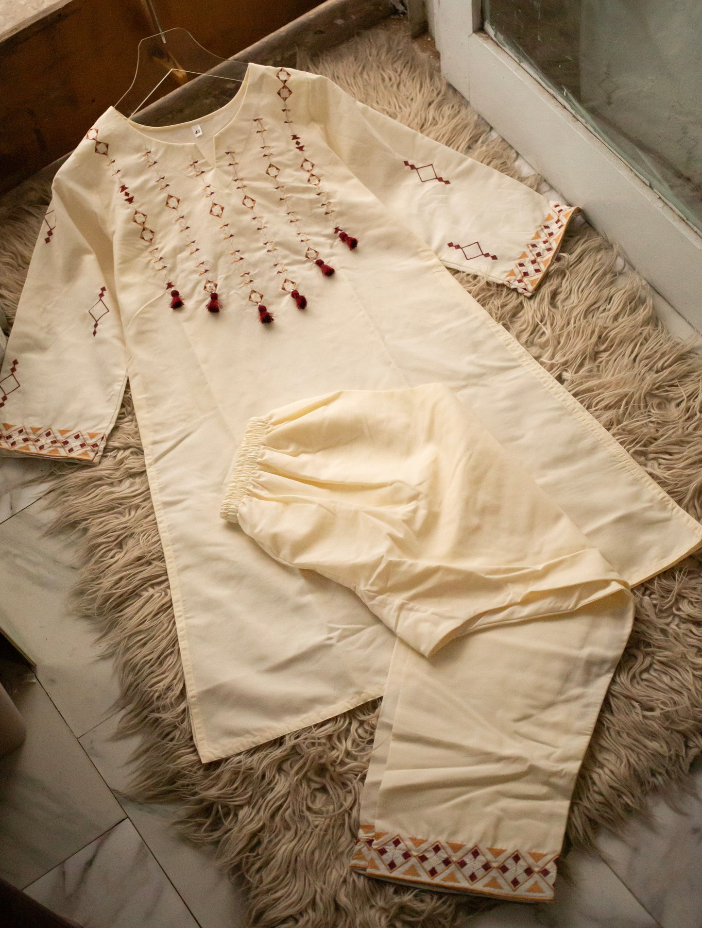 B dress Code- 370